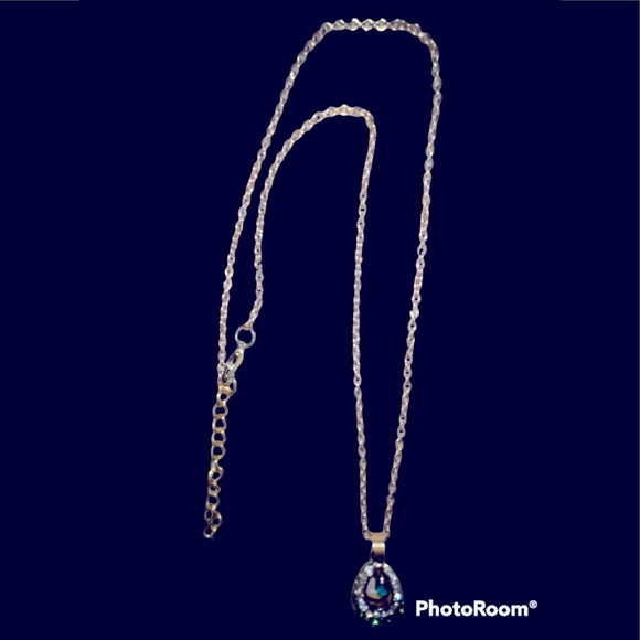 Vintage Style Necklace with Pendant.Has 4 Different Color Rhinestones. - Picture 3 of 3